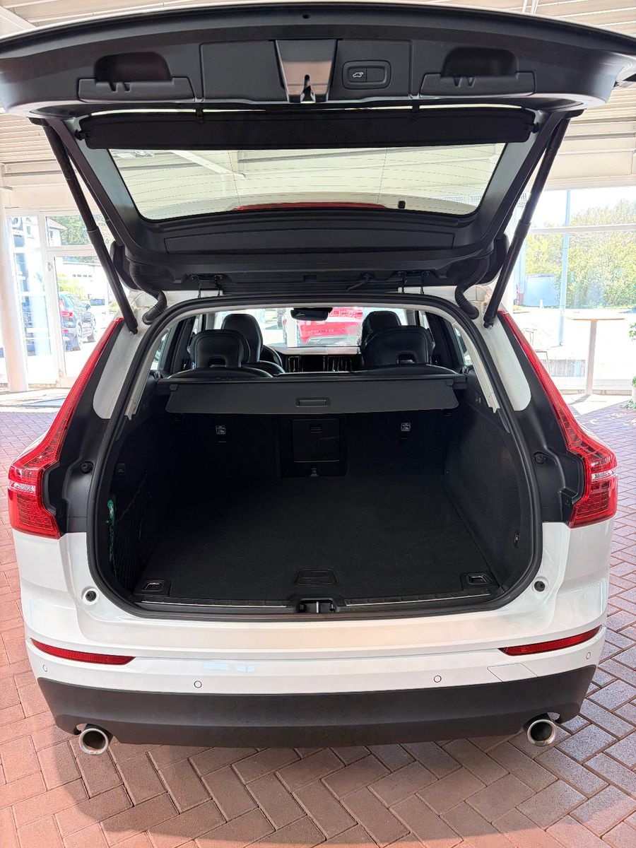 Volvo XC60 D4 Mom Leder AHK Navi Cam scheckh NR foto 5