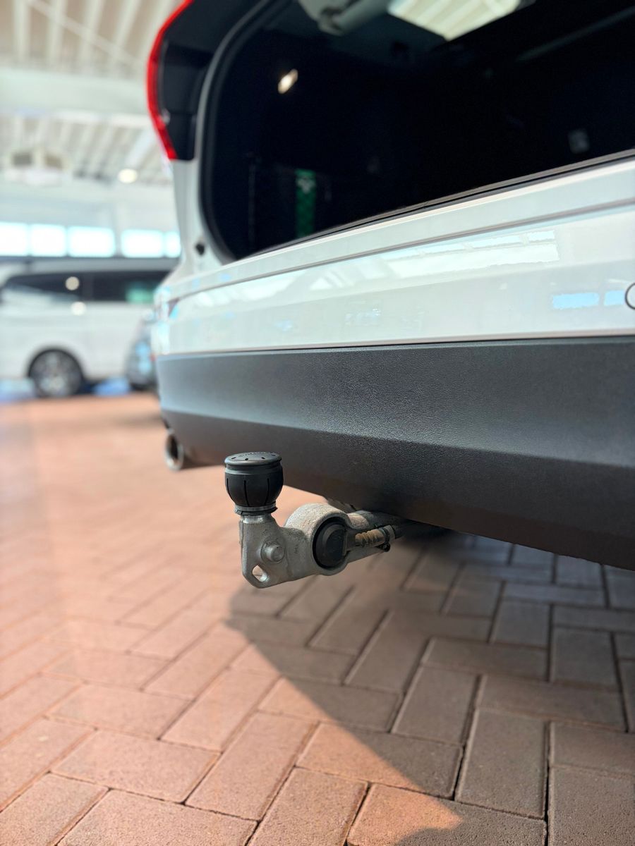 Volvo XC60 D4 Mom Leder AHK Navi Cam scheckh NR foto 6