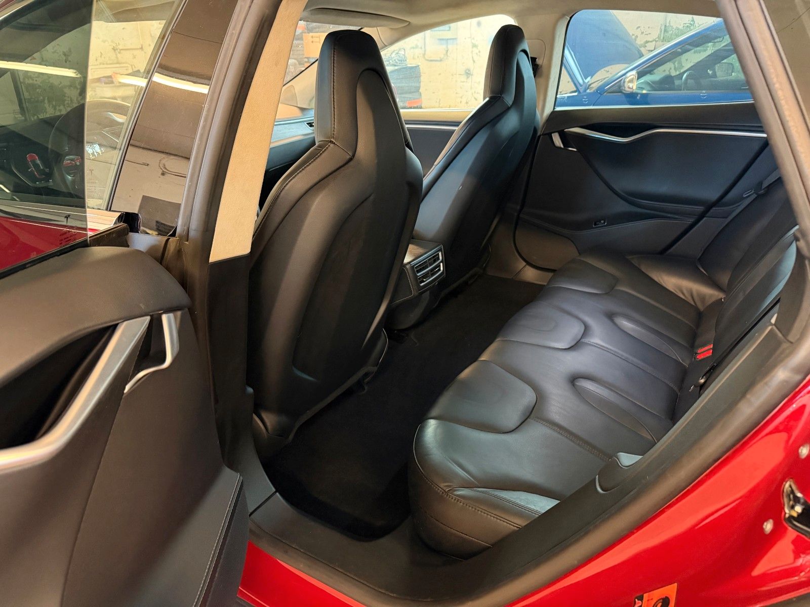 Tesla Model S P85 Performance 1.Hand 7-Sitzer CCS foto 22