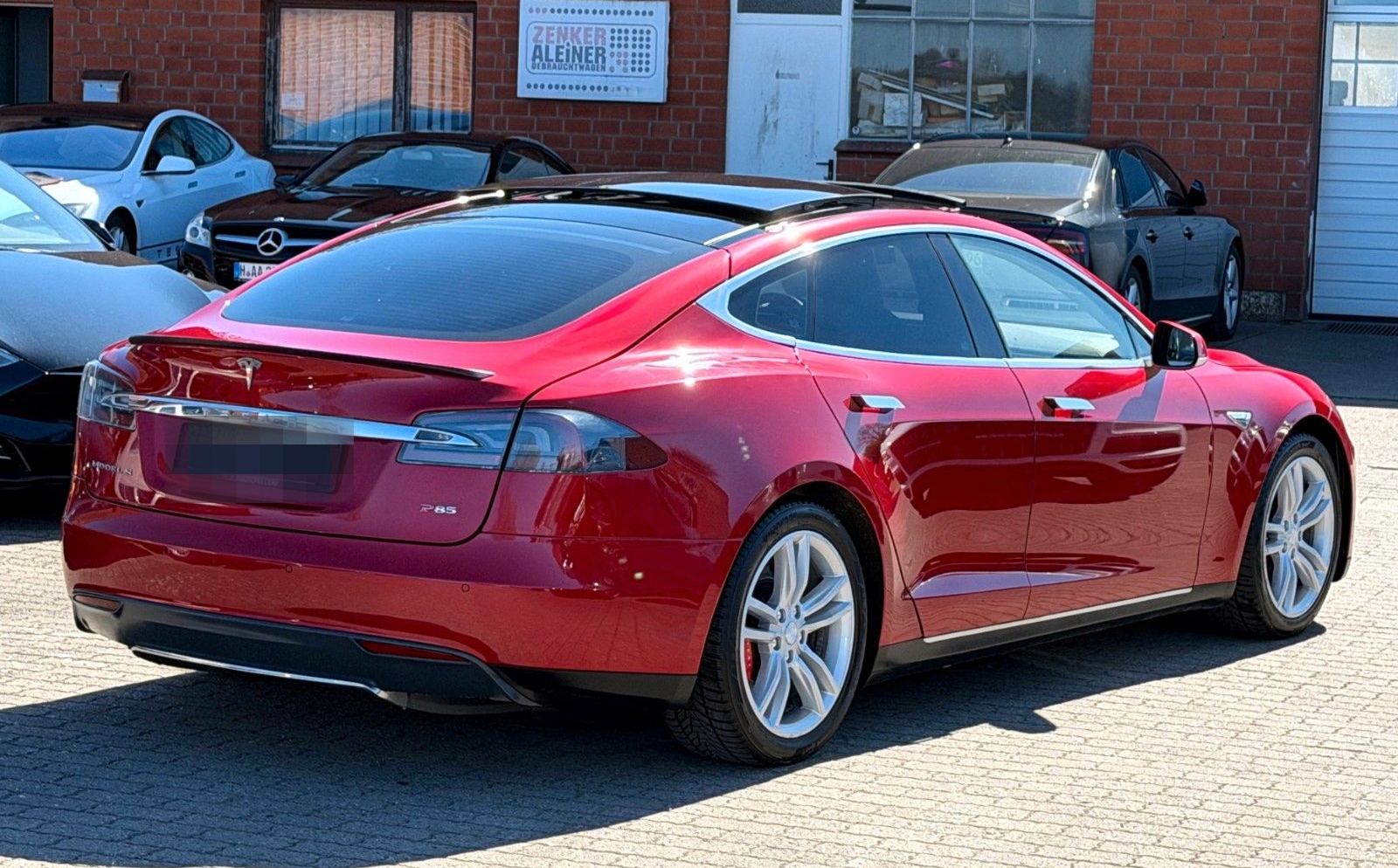 Tesla Model S P85 Performance 1.Hand 7-Sitzer CCS foto 5