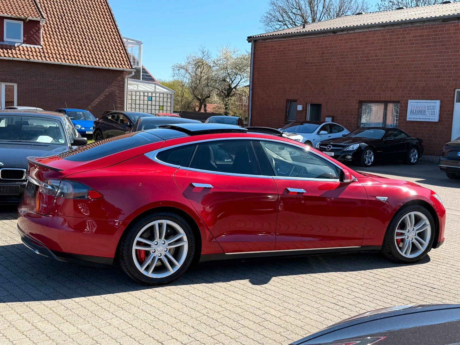 Tesla Model S P85 Performance 1.Hand 7-Sitzer CCS foto 6