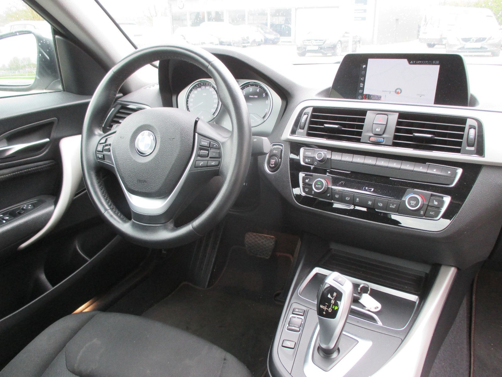 BMW 218 i Coupe Autom. foto 7