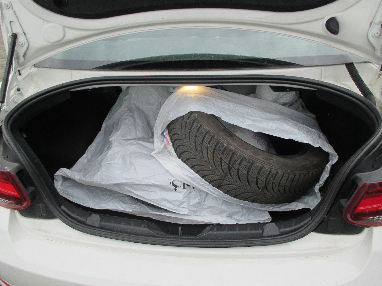 BMW 218 i Coupe Autom. foto 8