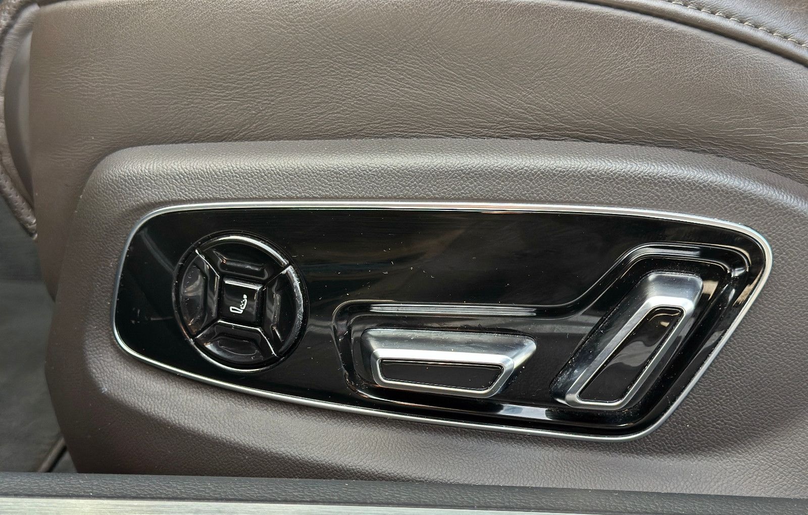 Audi A8 L 50TDI q S LINE FONDSITZ PANO TV STANDHZ B&O foto 12