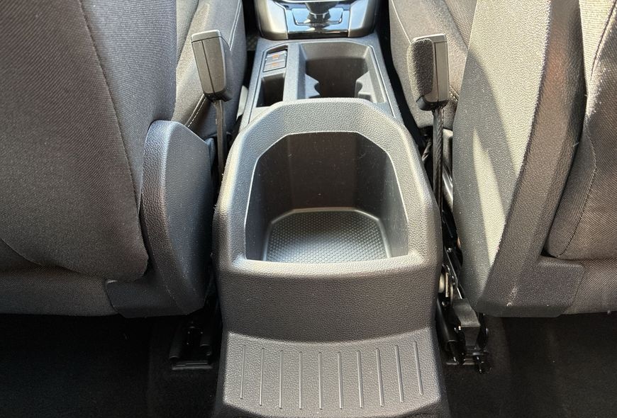 Volkswagen T-Roc Style 1.5 TSI Pano Kamera Navi foto 16