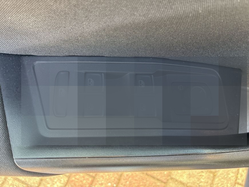 Volkswagen T-Roc Style 1.5 TSI Pano Kamera Navi foto 20
