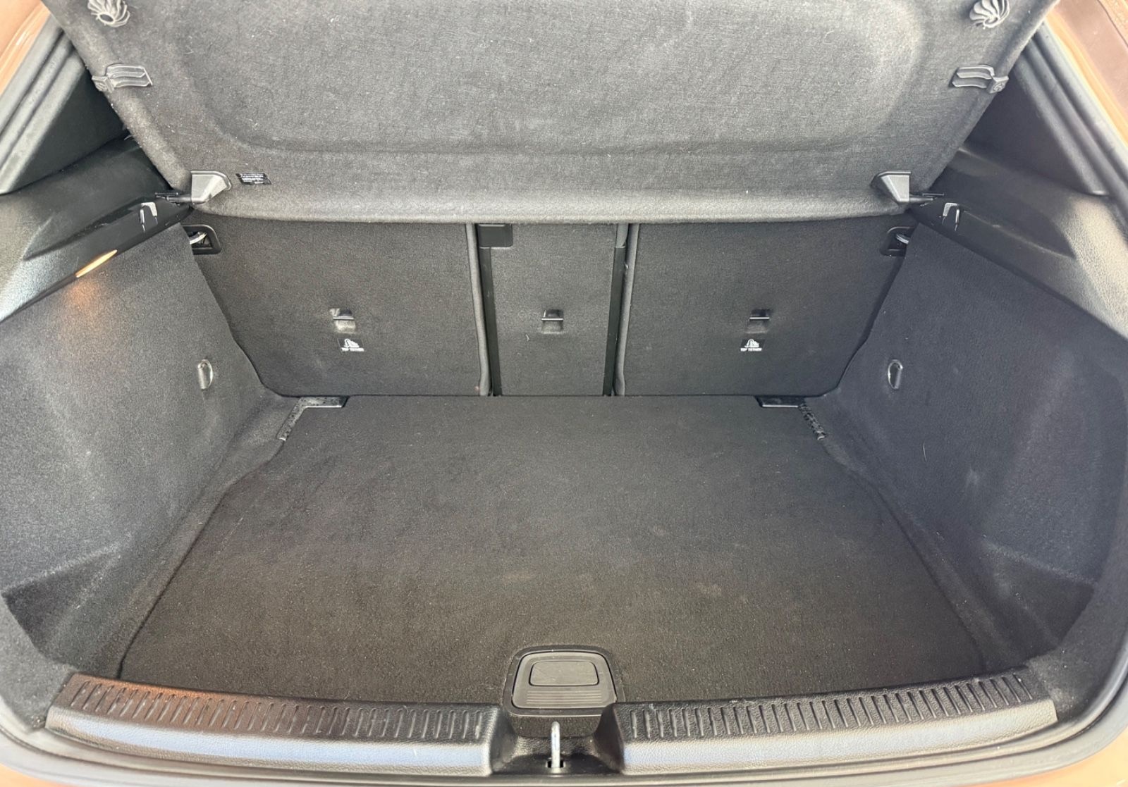 Mercedes-Benz A 200d*AMG-LINE*PANO*MEMORY*360*KEYLESS*MBEAM* foto 17
