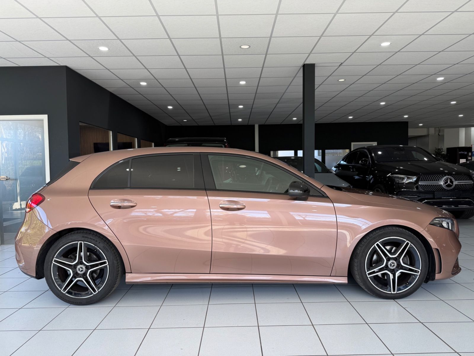 Mercedes-Benz A 200d*AMG-LINE*PANO*MEMORY*360*KEYLESS*MBEAM* foto 19