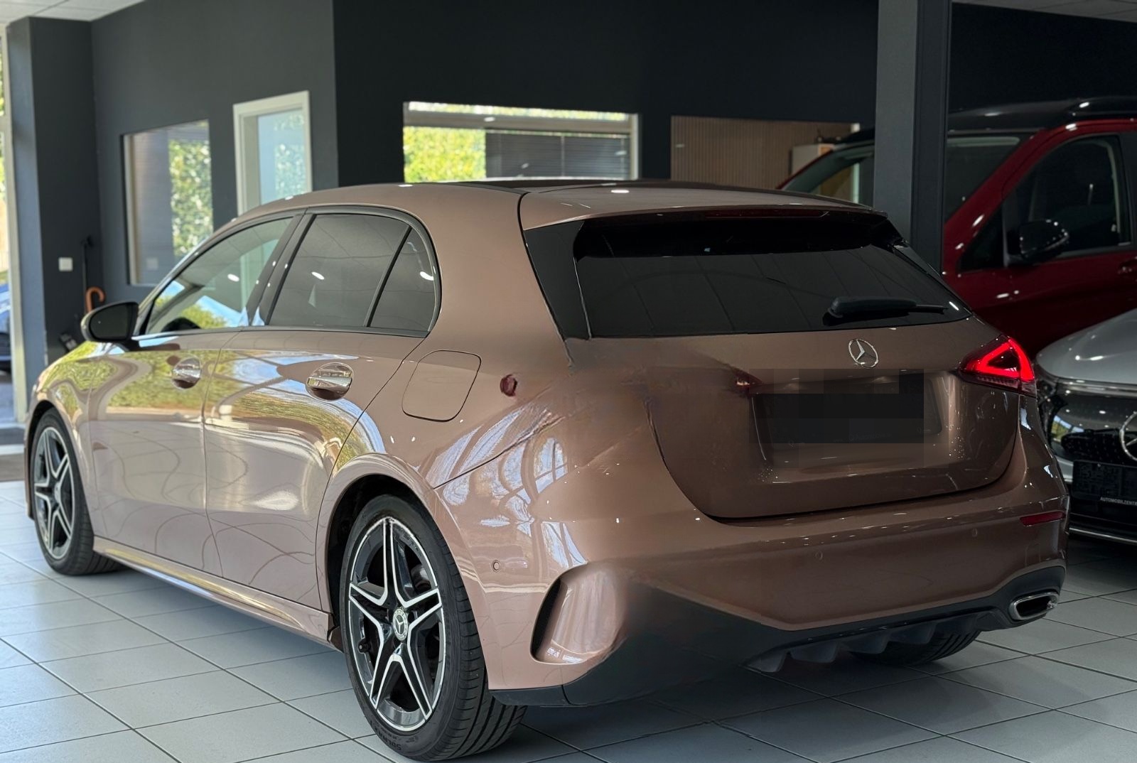 Mercedes-Benz A 200d*AMG-LINE*PANO*MEMORY*360*KEYLESS*MBEAM* foto 3