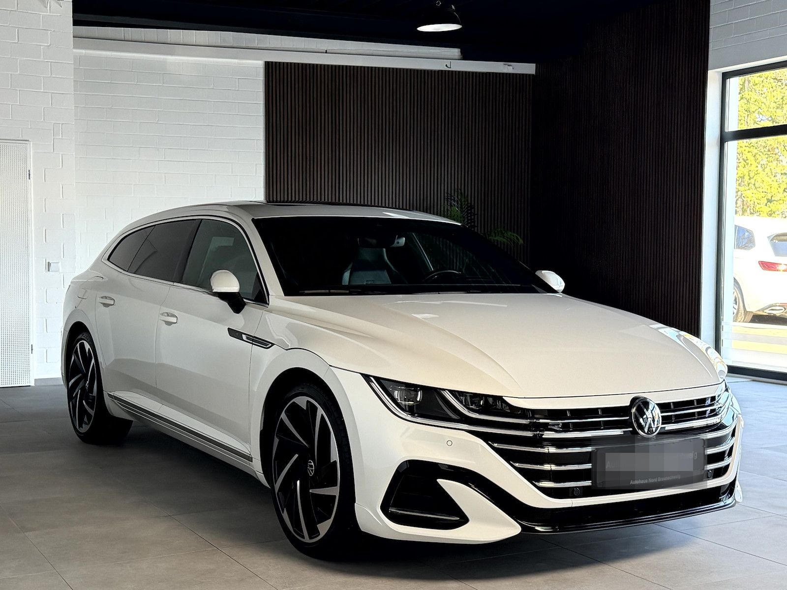 Volkswagen Arteon Shooting Brake 2.0TSI R Line*Pano*H&K*HUD foto 4