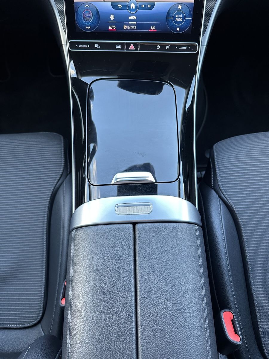 Mercedes-Benz C 220d T Avantgarde NAV+LED+KAMERA+CARPLAY+VCOCK foto 13