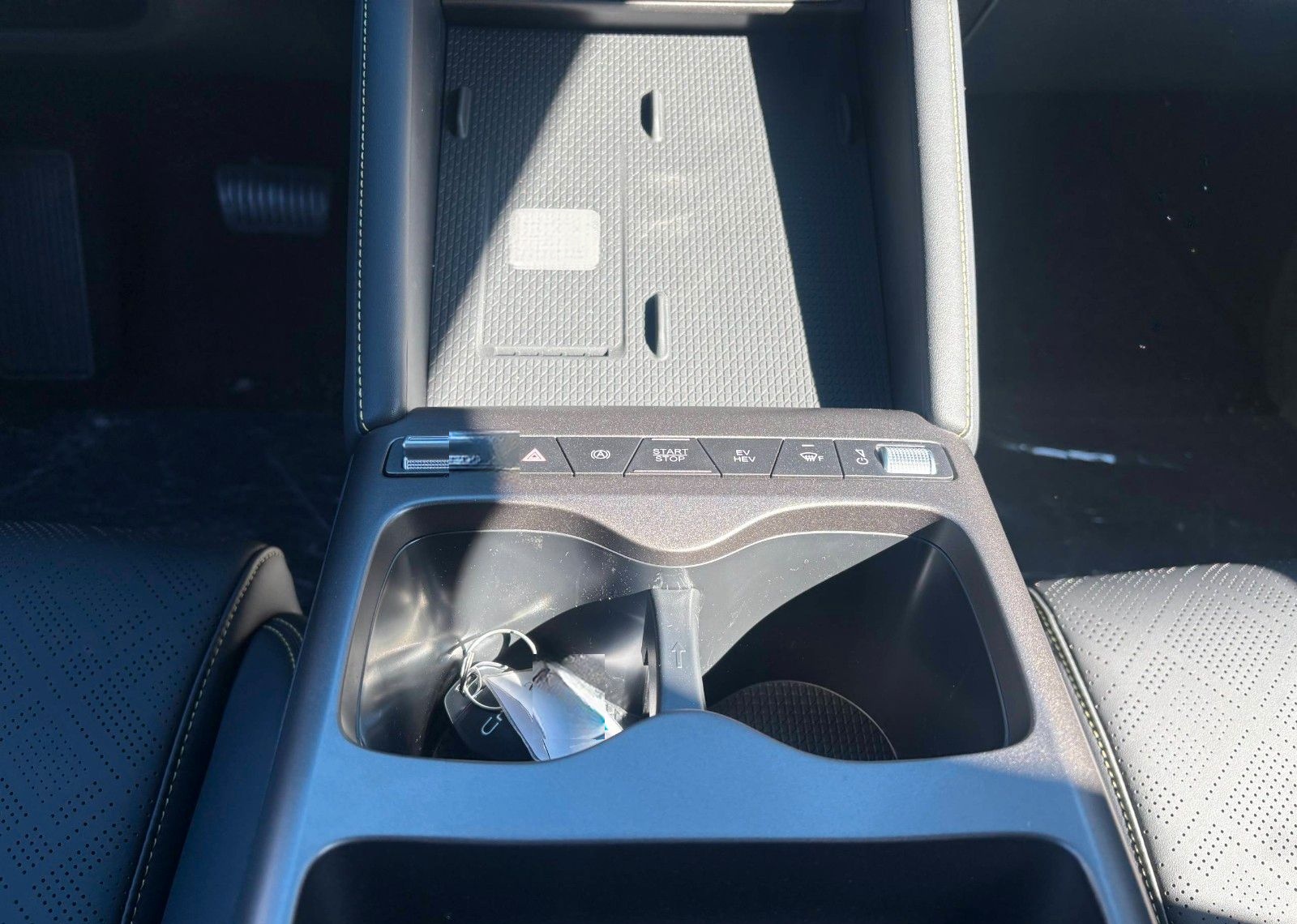 BYD ATTO 2 DM-i Boost foto 16