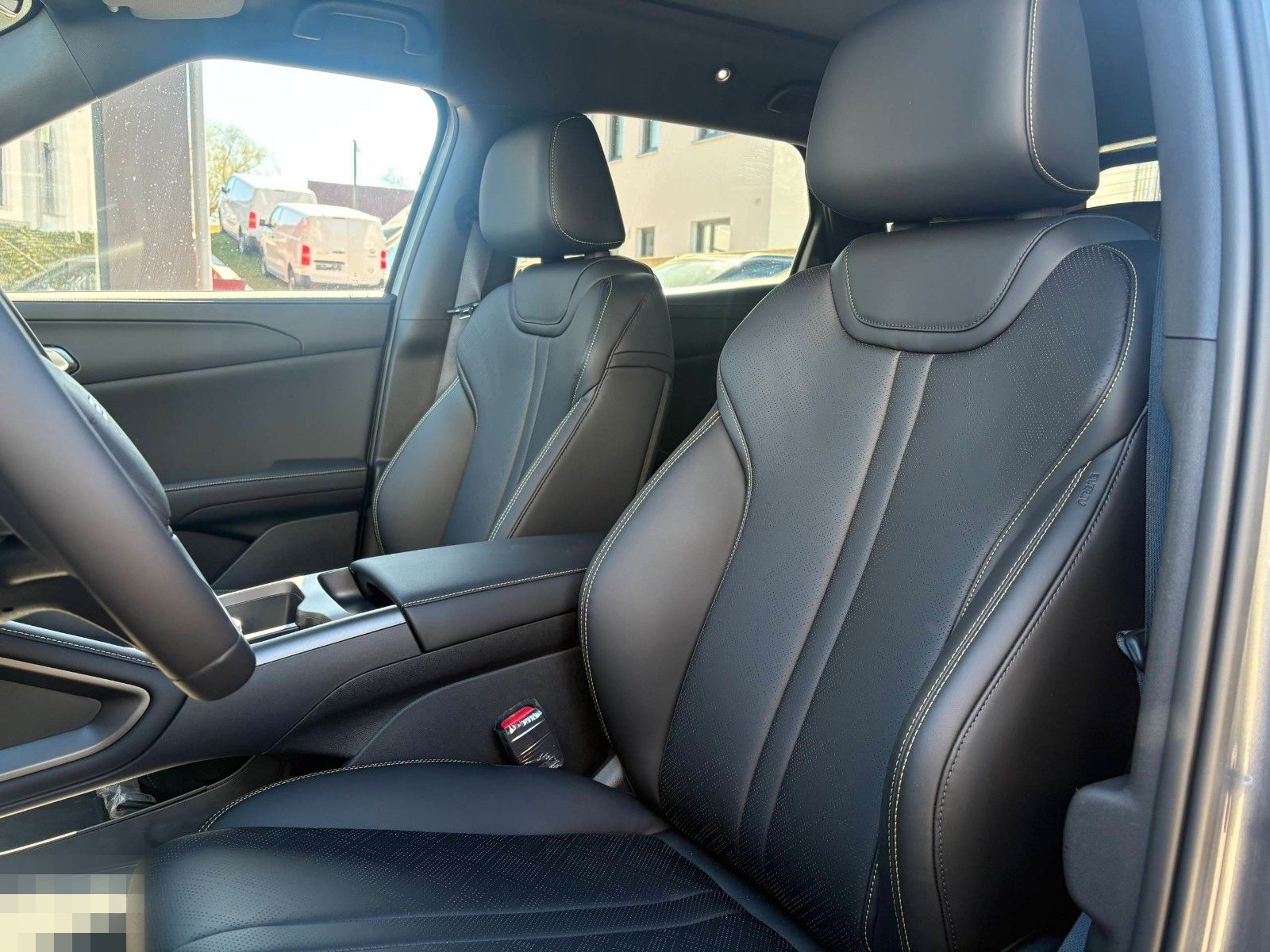 BYD ATTO 2 DM-i Boost foto 10