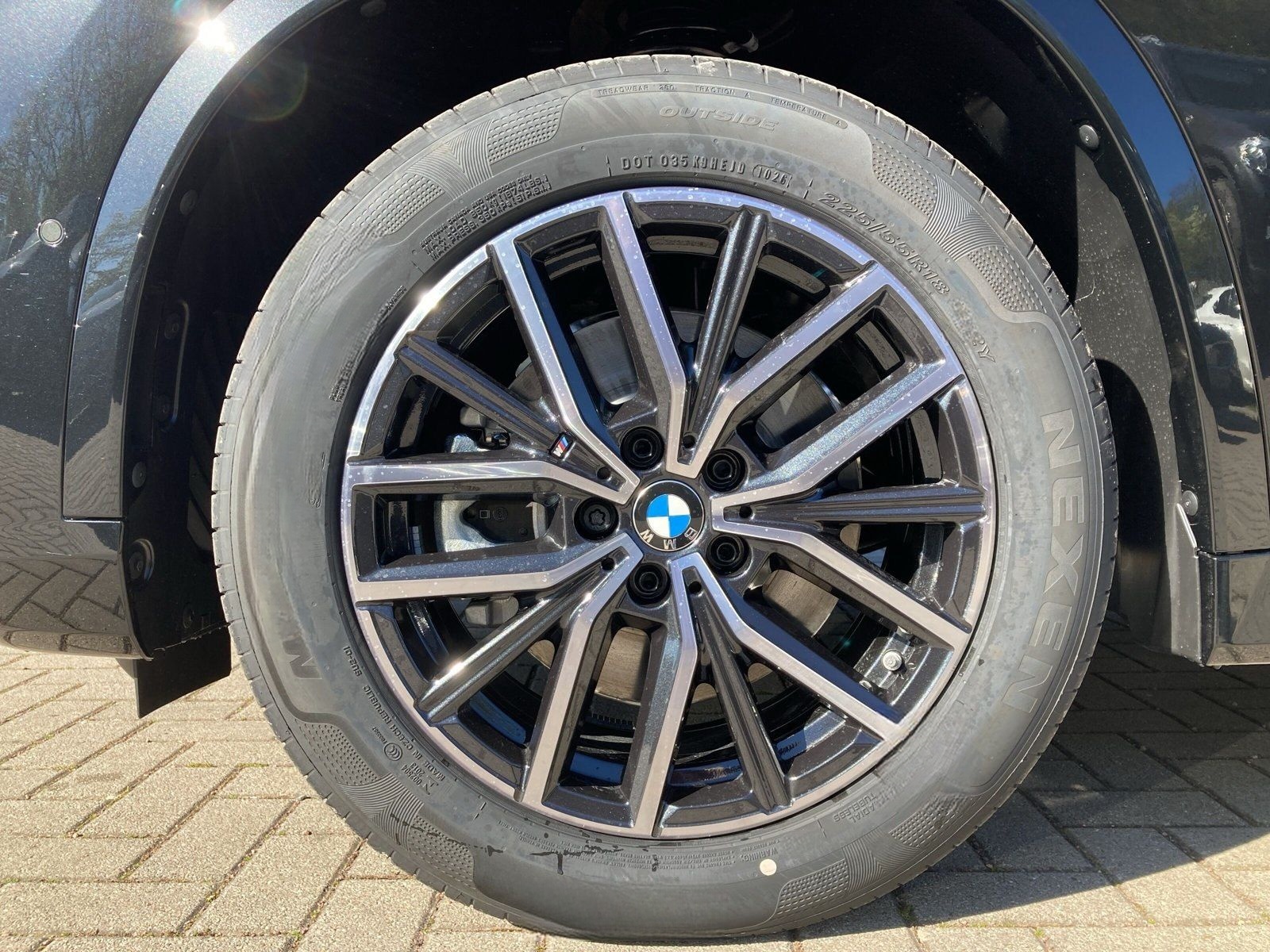 BMW X1 sDrive20i M Sportpaket DAB LED Komfortzg. foto 3