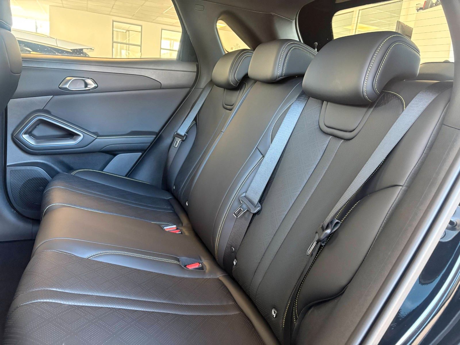 BYD ATTO 2 DM-i Boost foto 15