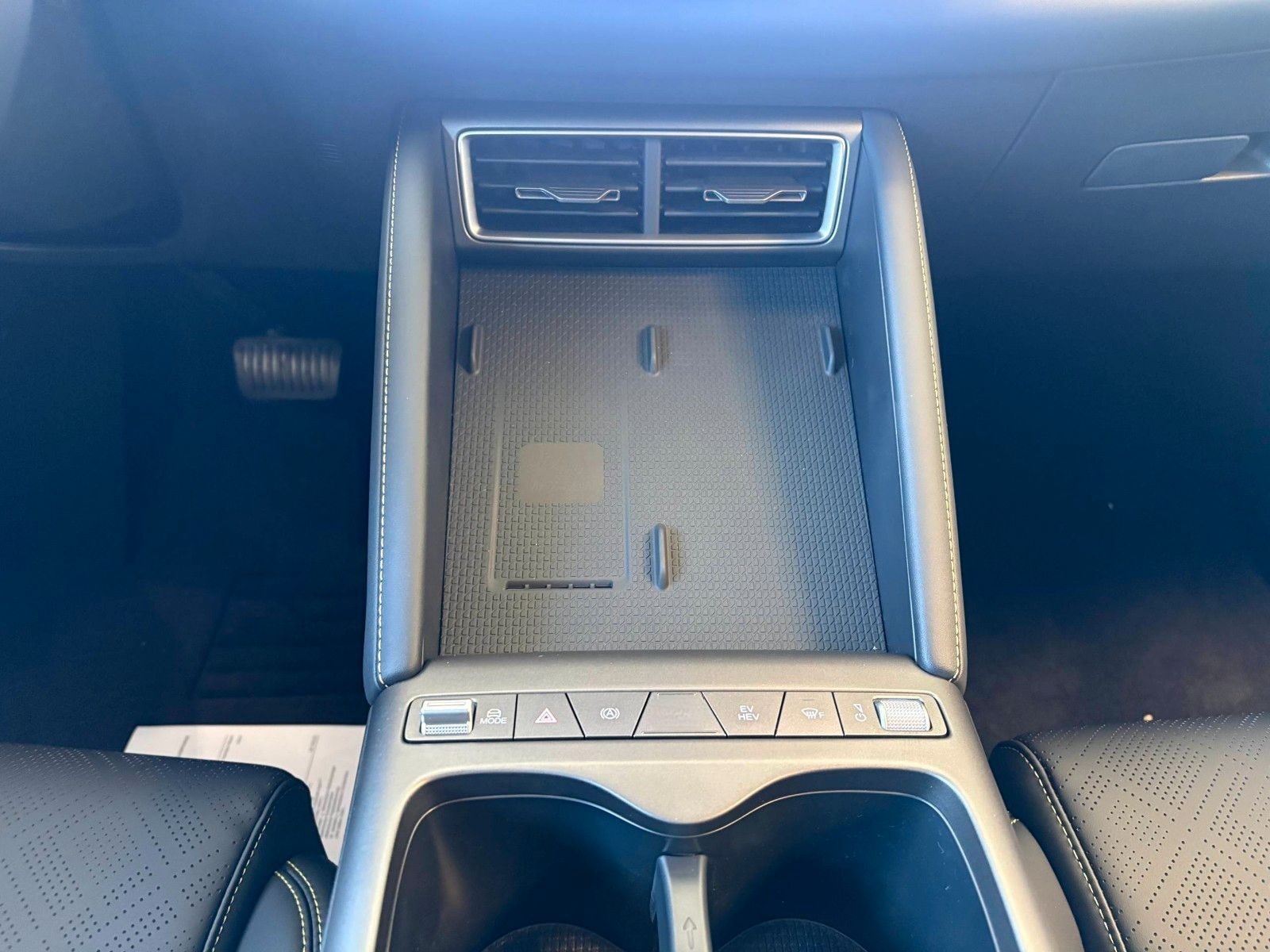 BYD ATTO 2 DM-i Boost foto 17