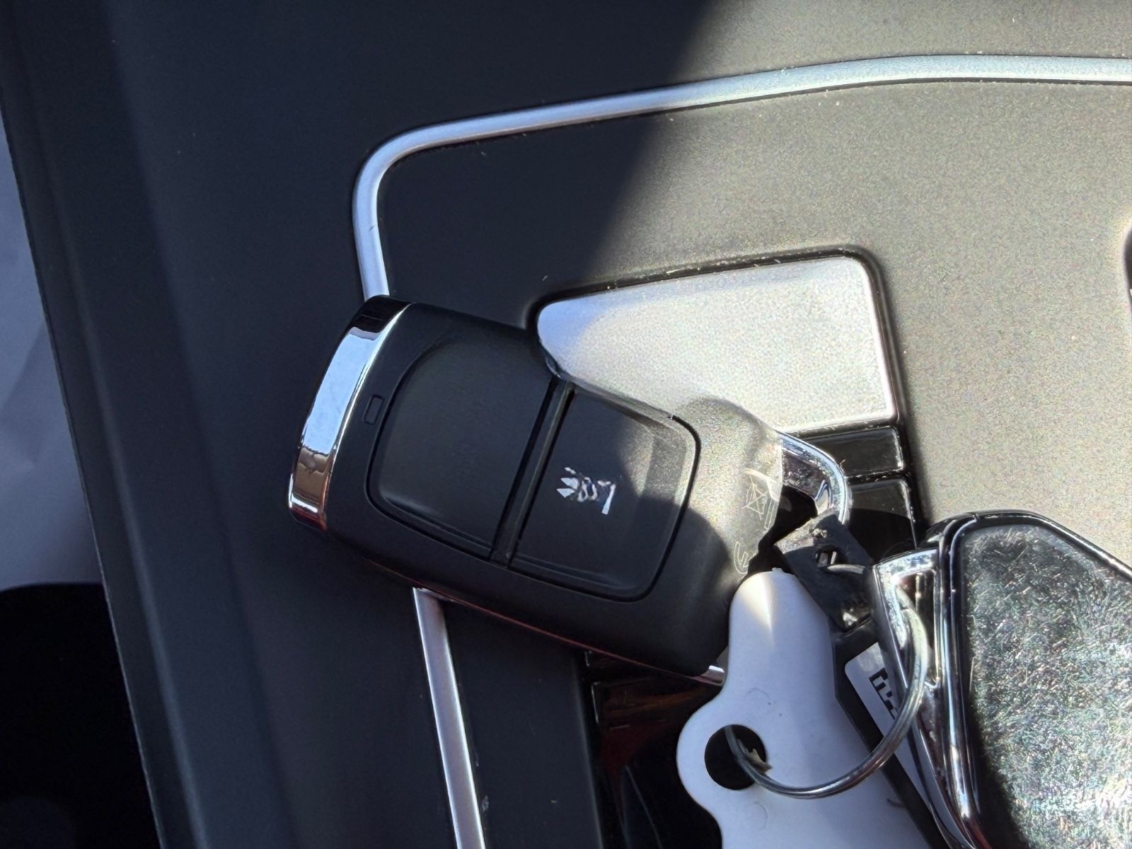 Volkswagen Golf VIII Lim. Style Matrix LED Standh. Alcantar foto 15