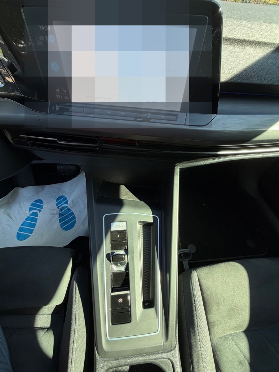 Volkswagen Golf VIII Lim. Style Matrix LED Standh. Alcantar foto 16