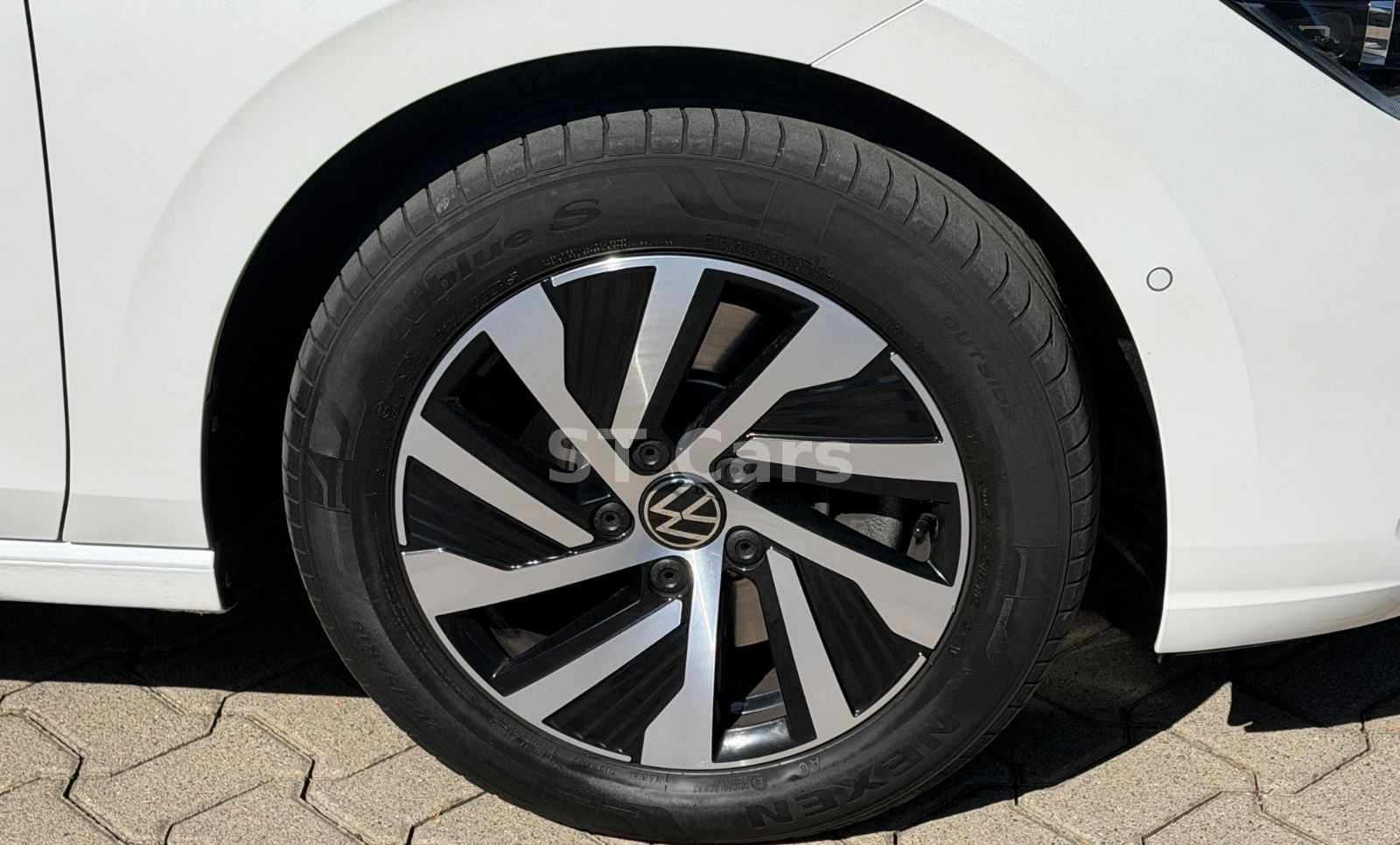 Volkswagen Golf VIII Lim. Style Matrix LED Standh. Alcantar foto 7