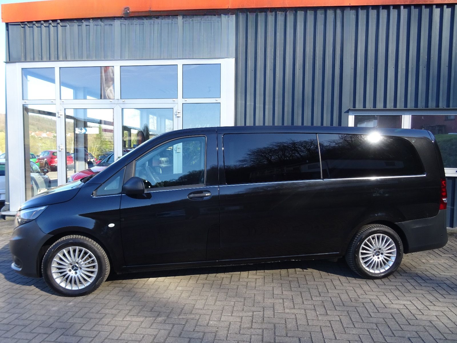 Mercedes-Benz Vito Tourer 114 CDI, Pro lang 9-Sitzer, AHK *1 foto 3