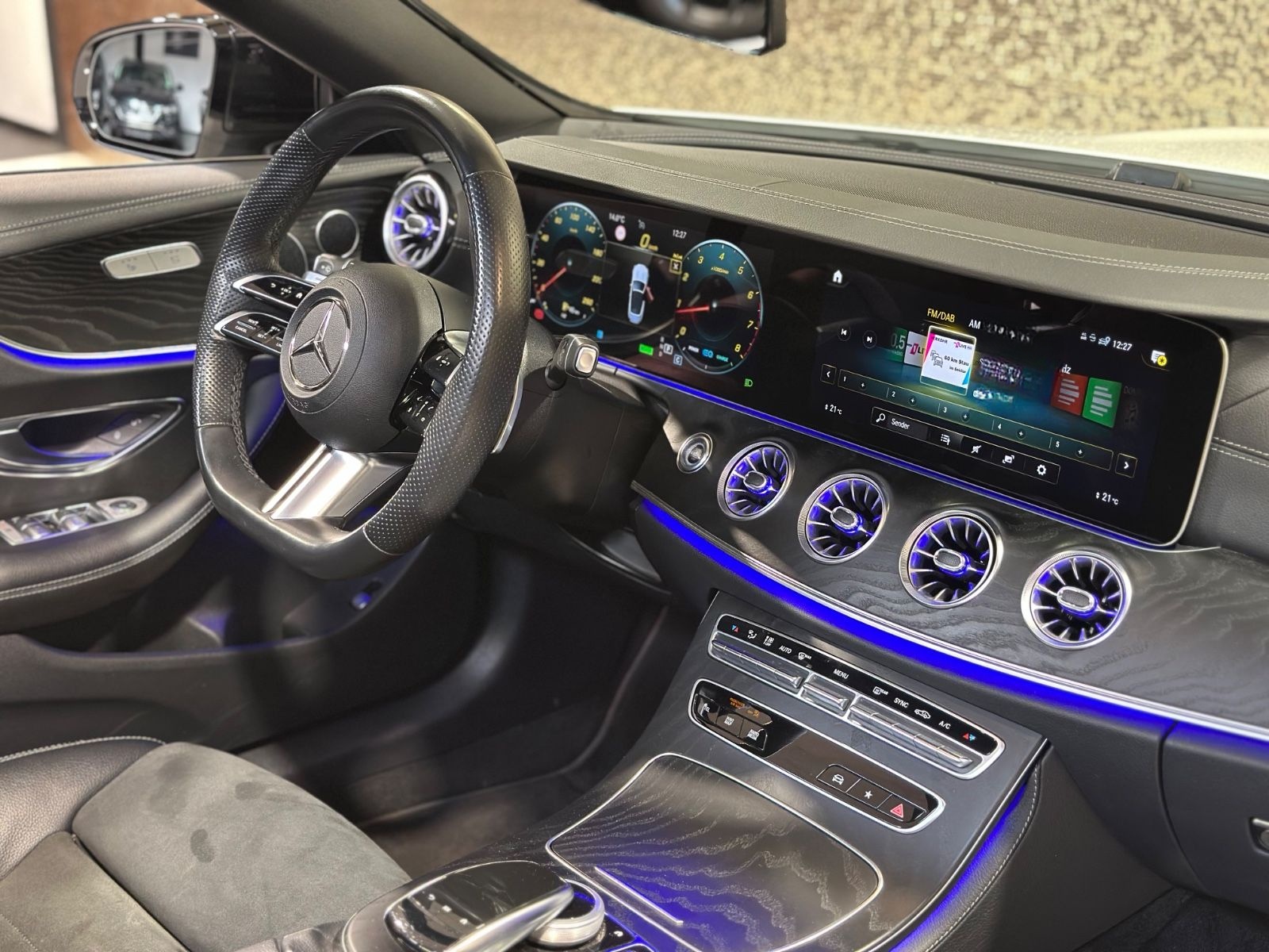 Mercedes-Benz E 200 Cabrio AMG-Line * KAMERA * SCHECKHEFT * foto 17