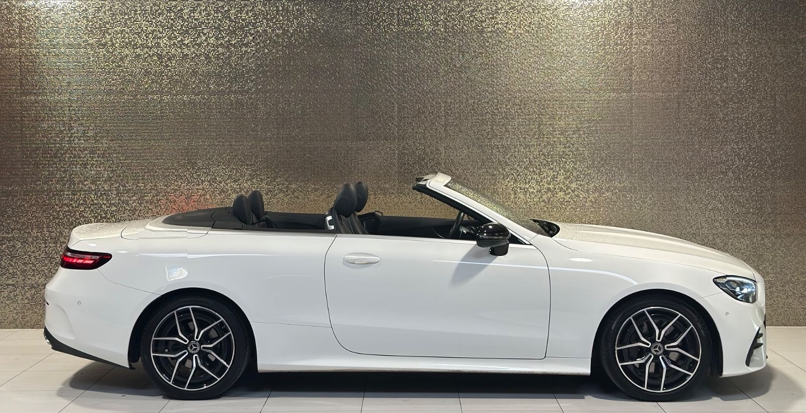 Mercedes-Benz E 200 Cabrio AMG-Line * KAMERA * SCHECKHEFT * foto 4