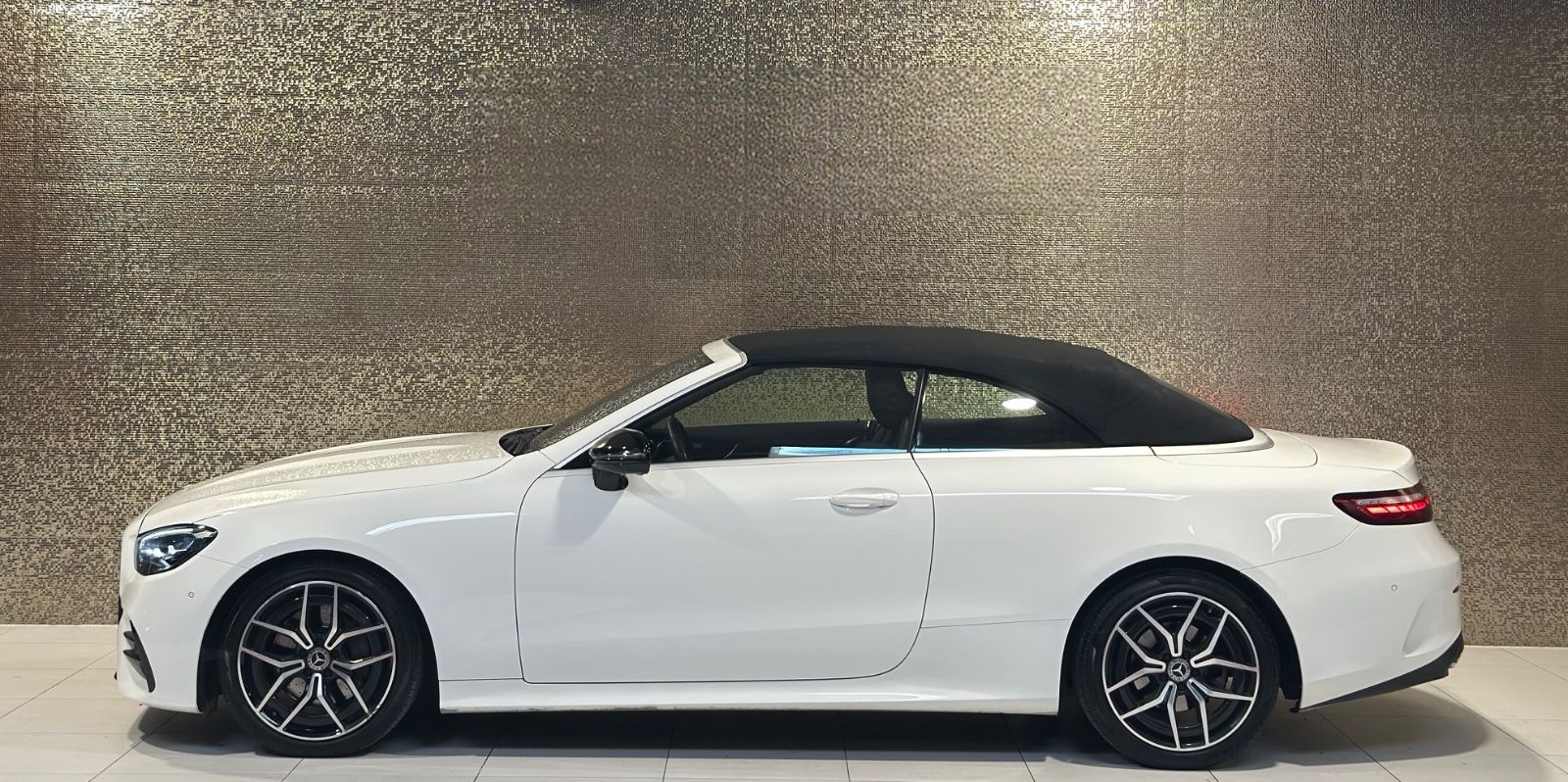 Mercedes-Benz E 200 Cabrio AMG-Line * KAMERA * SCHECKHEFT * foto 7