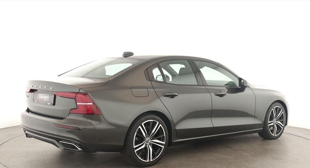 Volvo S60 B4 R-Design LED HarmanK Pilot KeyGo STHZ 360 foto 5