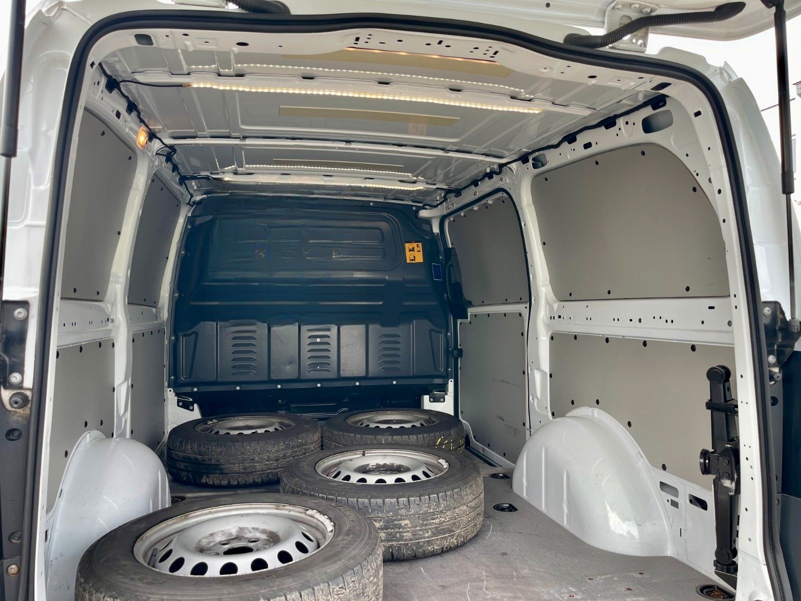 Mercedes-Benz VITO RWD  LANG*LED*AHK*KAMERA*PDC*NAVI* foto 14