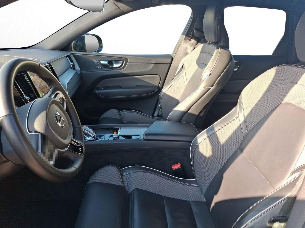 Volvo XC60 B4 Mild-Hybrid Diesel 2WD Pano AHK Pano foto 12