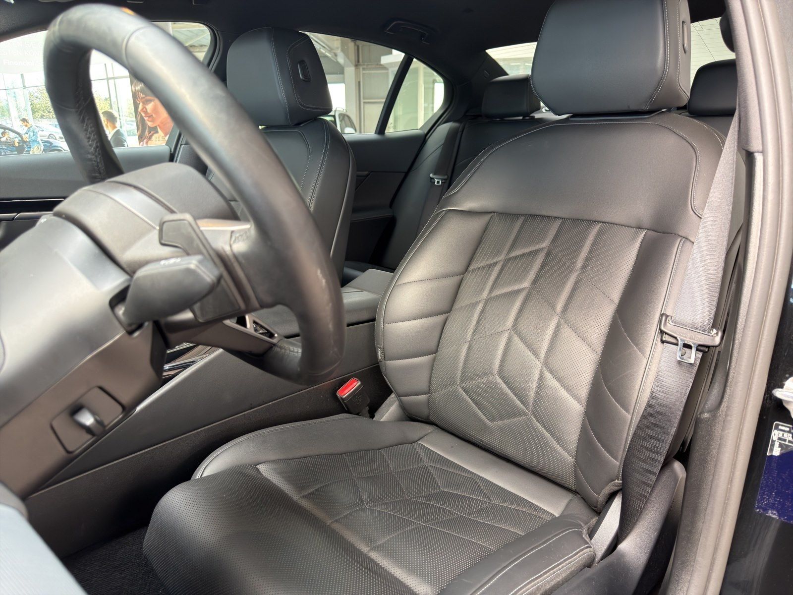 BMW 520d Limousine M Sportpaket Travel Paket/ DA Plu foto 16