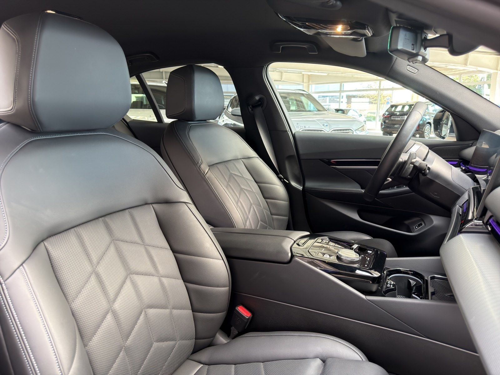 BMW 520d Limousine M Sportpaket Travel Paket/ DA Plu foto 18