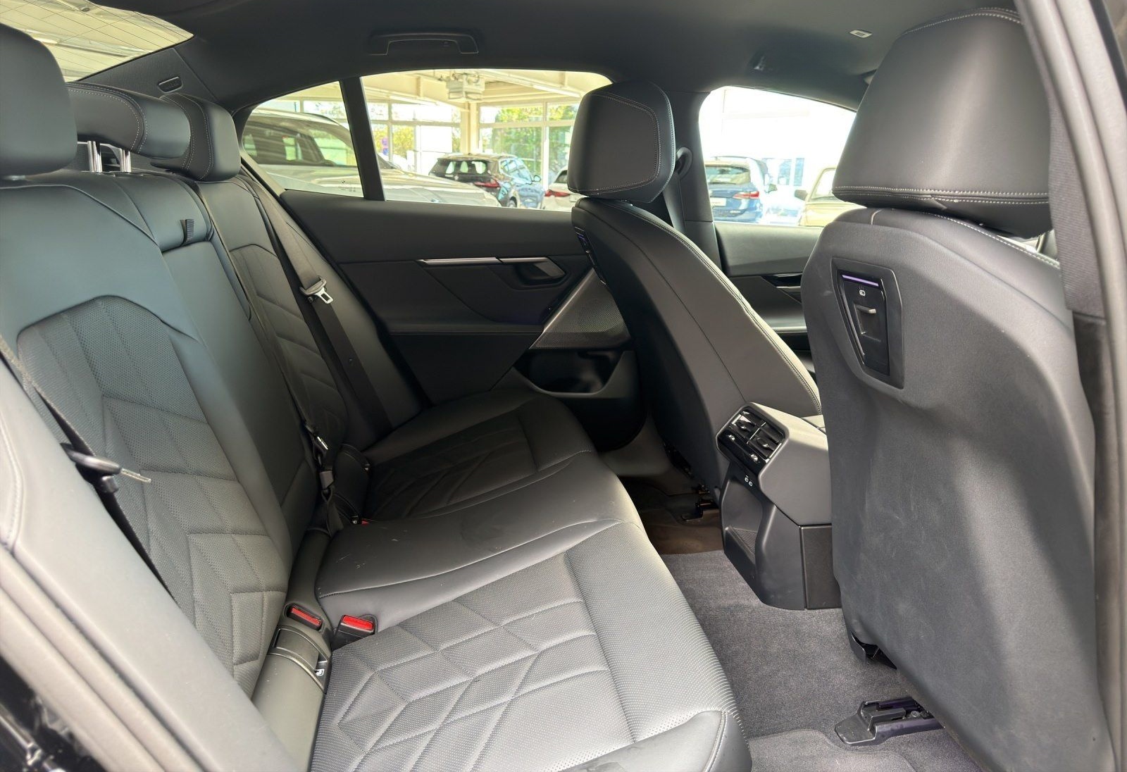BMW 520d Limousine M Sportpaket Travel Paket/ DA Plu foto 20