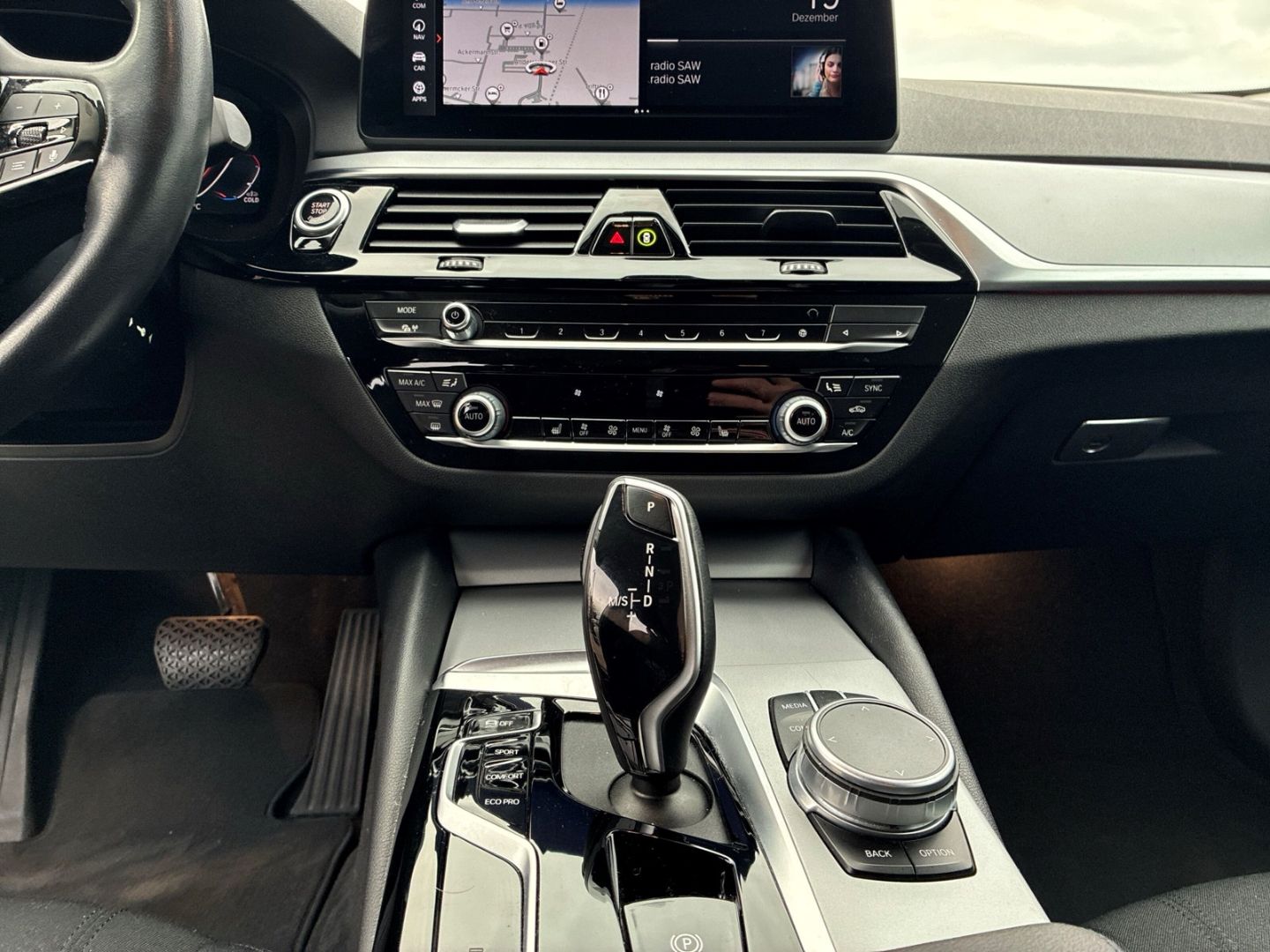 BMW 520 d Limousine LED DA Standhzg. Lenkrhzg. LCPro foto 11