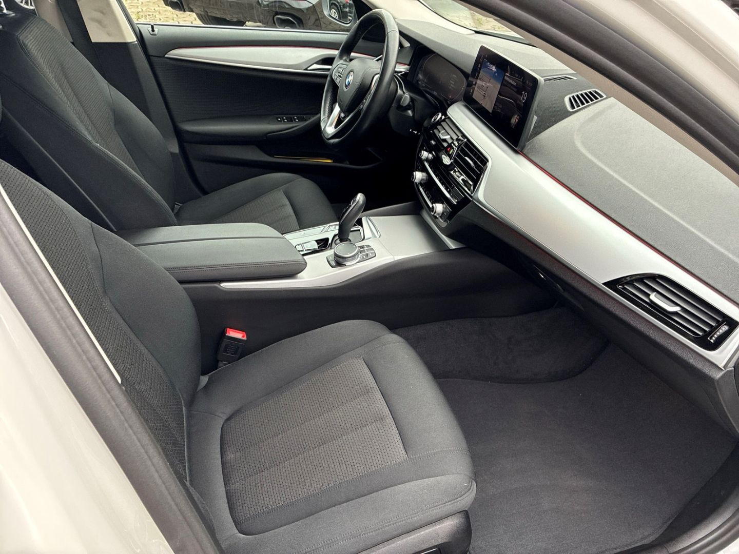 BMW 520 d Limousine LED DA Standhzg. Lenkrhzg. LCPro foto 7