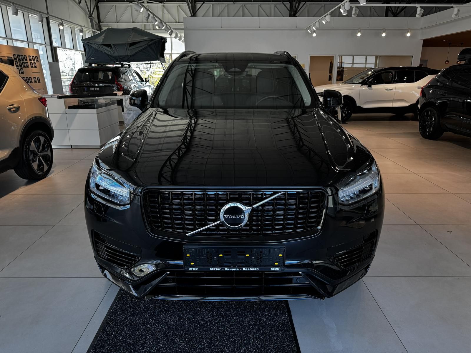 Volvo XC90 T8 AWD Plug-In Hybrid Plus Dark foto 3