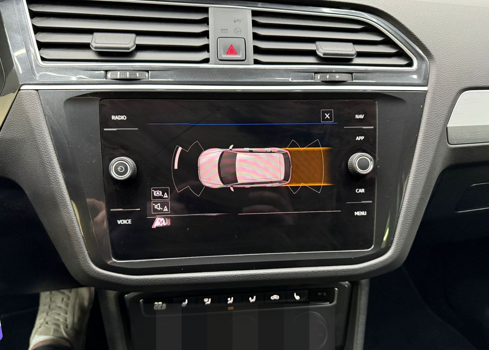 Volkswagen Tiguan 2.0d DSG Comf 4Mot >NAVI+SHZ+PDC+LM+AHK+ foto 20