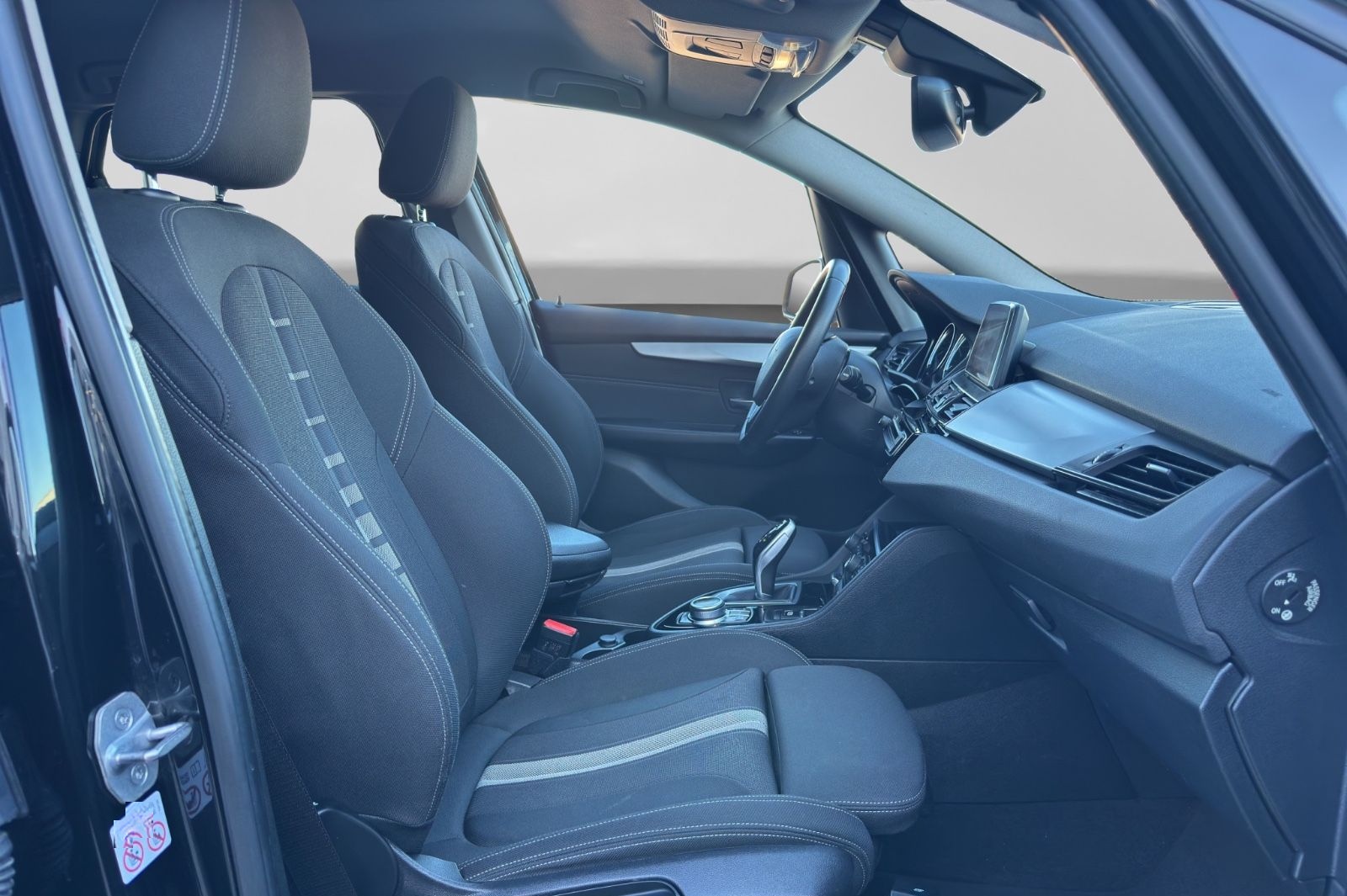 BMW 218d xDrive Active Tourer Automatik AHK Keyless foto 11