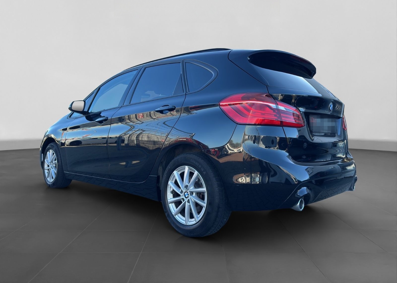 BMW 218d xDrive Active Tourer Automatik AHK Keyless foto 3