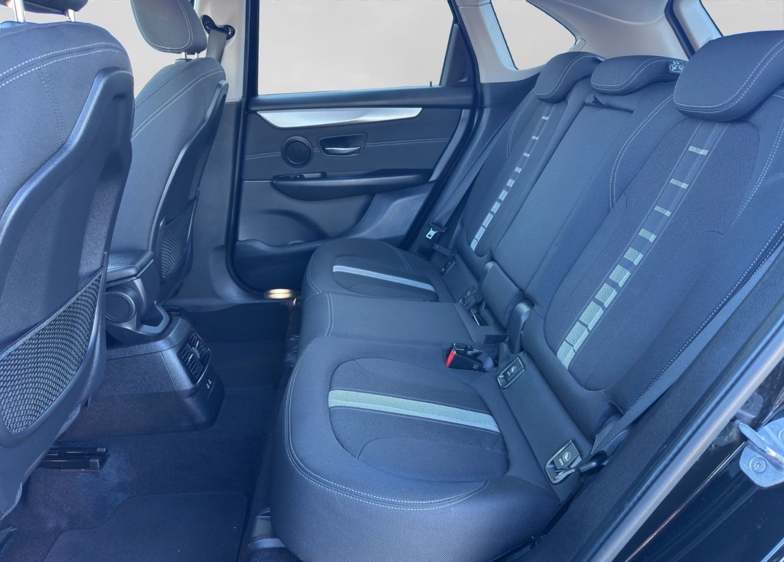 BMW 218d xDrive Active Tourer Automatik AHK Keyless foto 10