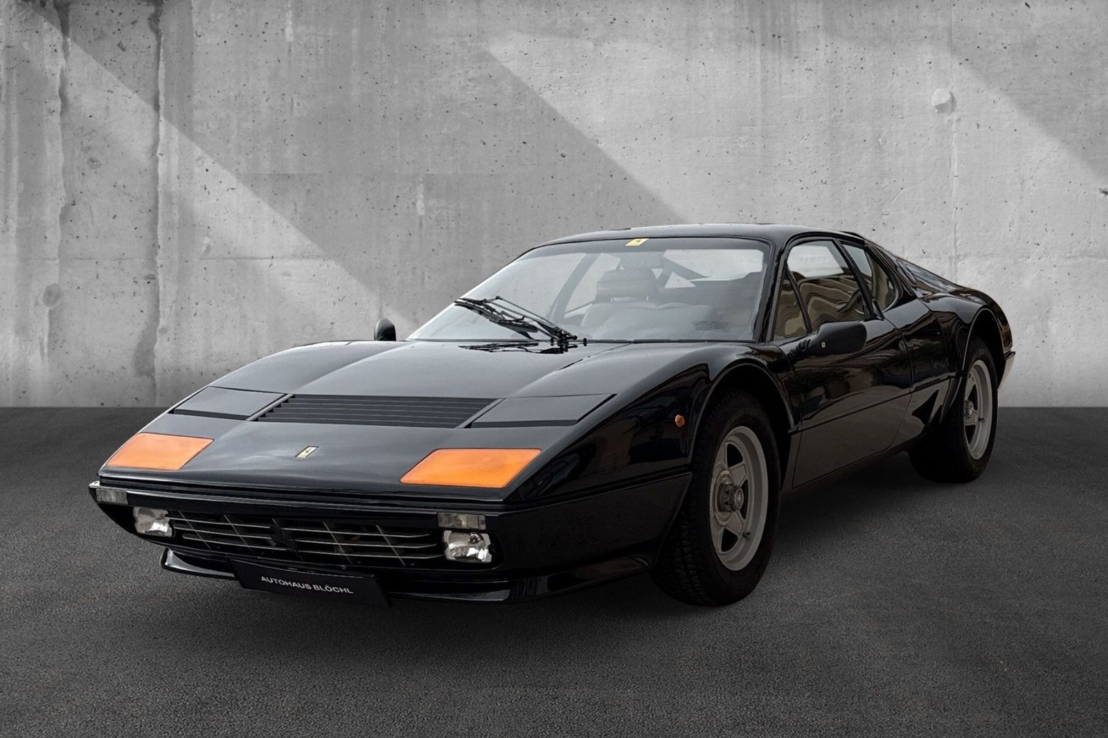 Ferrari 512 BBi*Classiche Zertifiziert*Matching Numbers foto 2