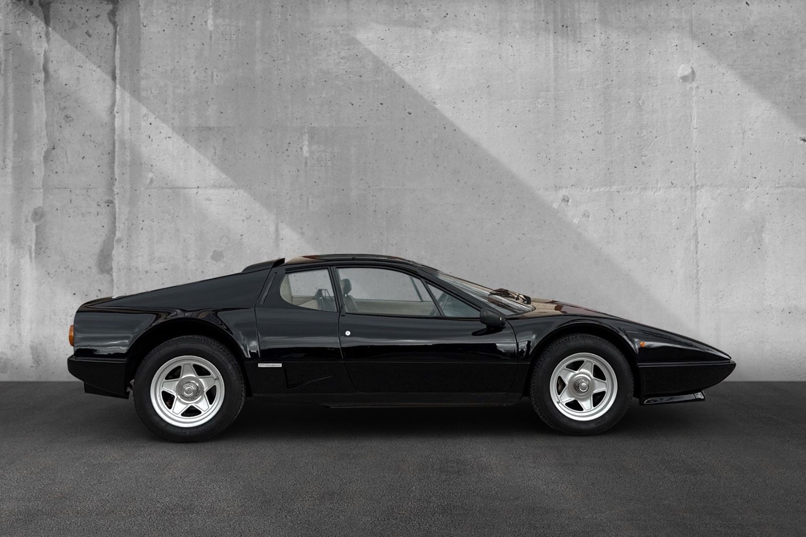 Ferrari 512 BBi*Classiche Zertifiziert*Matching Numbers foto 6