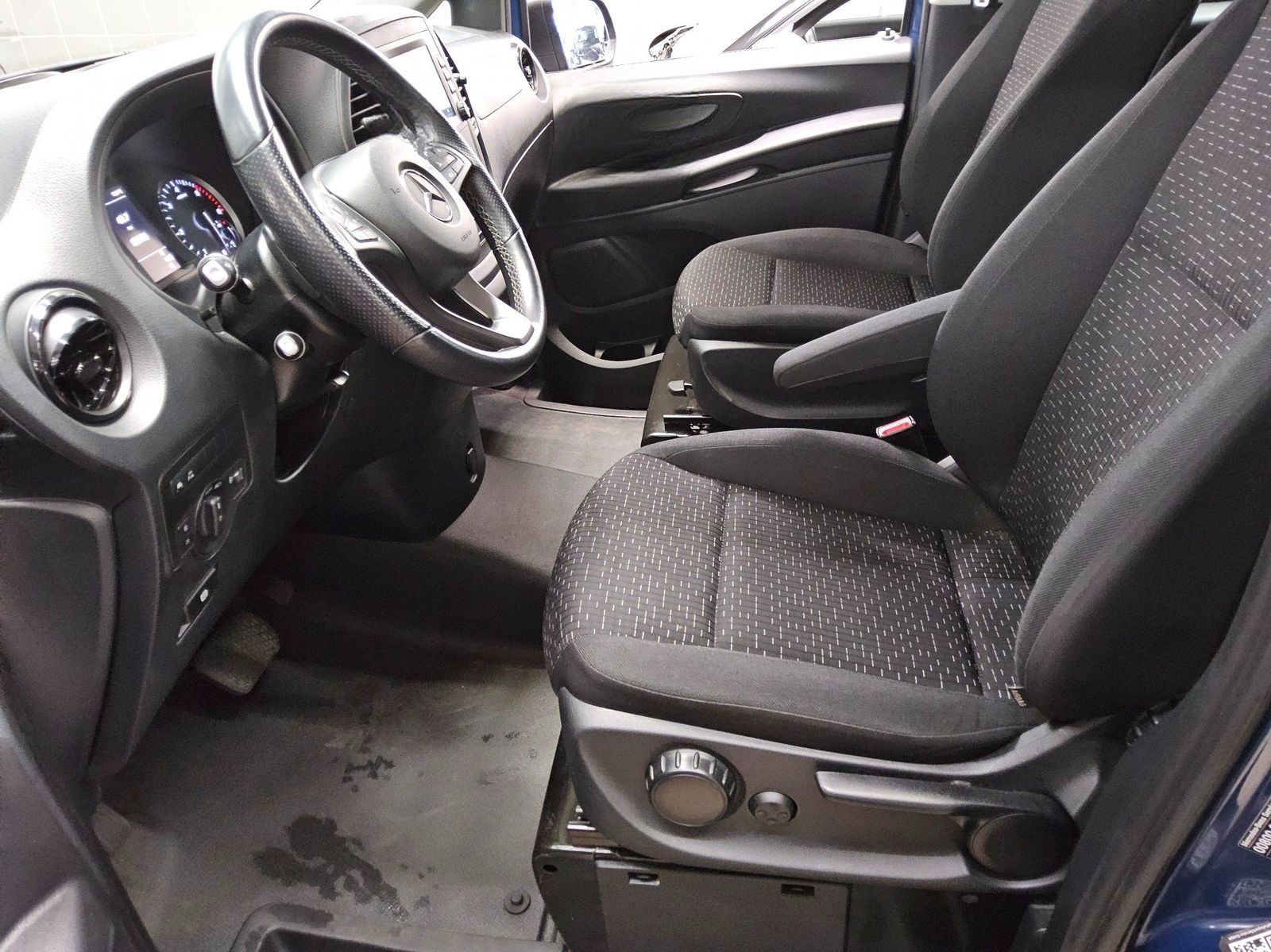 Mercedes-Benz Vito CDI extralang 8-Sitze Nav RfK PDC Shz Tempo foto 8
