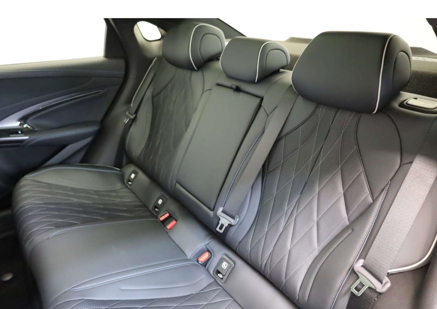 BYD Seal 2026 Design foto 12