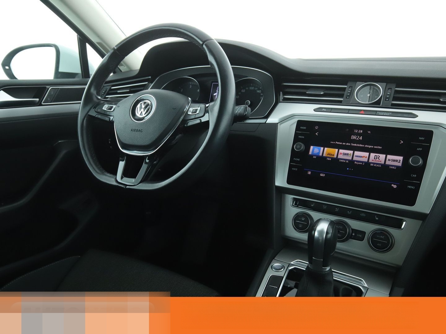 Volkswagen Passat 2.0 TDI Comfortline BM Aut.*NAVI*LED*ACC* foto 13