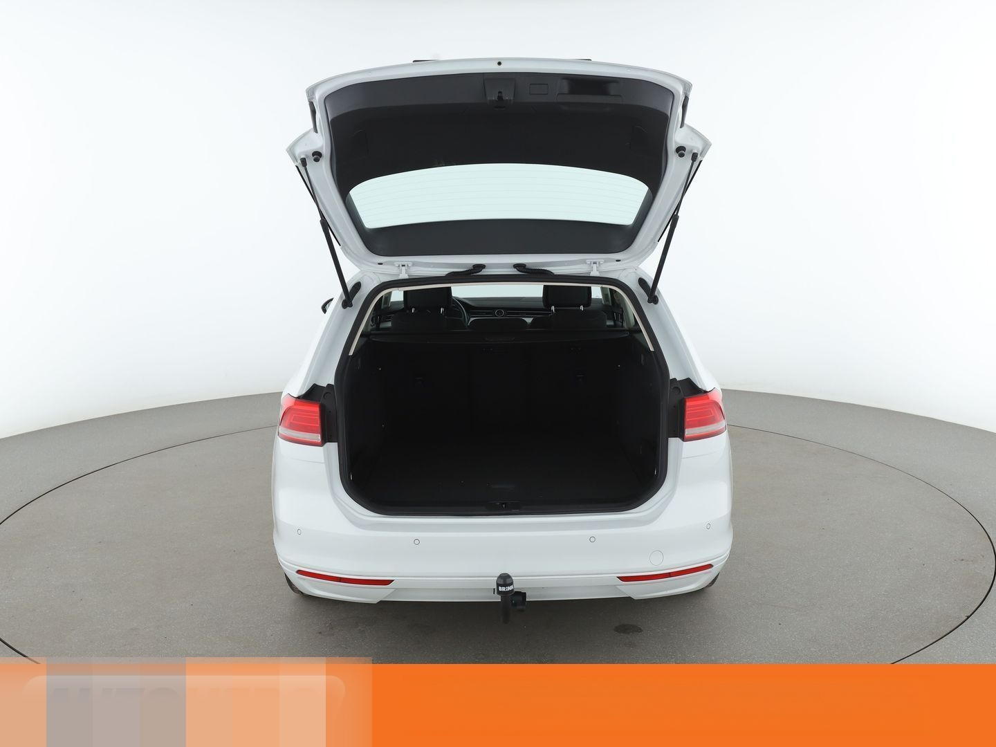 Volkswagen Passat 2.0 TDI Comfortline BM Aut.*NAVI*LED*ACC* foto 17