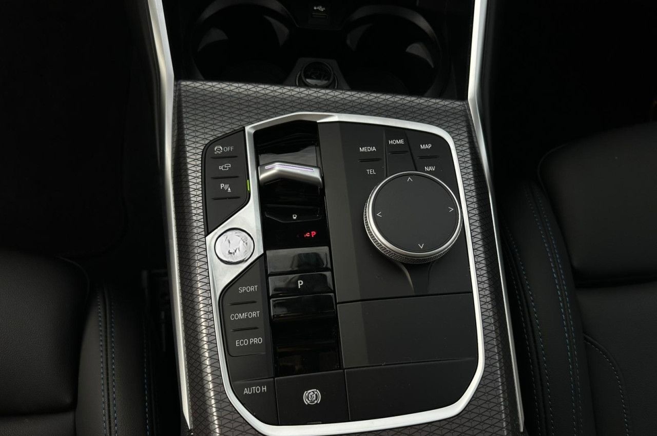 BMW M340d T.xDr.SuView HUD PanoD.LiveProf.HiFi Park+ foto 15