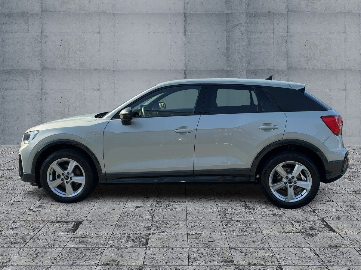 Audi Q2 30 TFSI S-LINE LED+RFK+GRA+SHZ+AHK foto 4