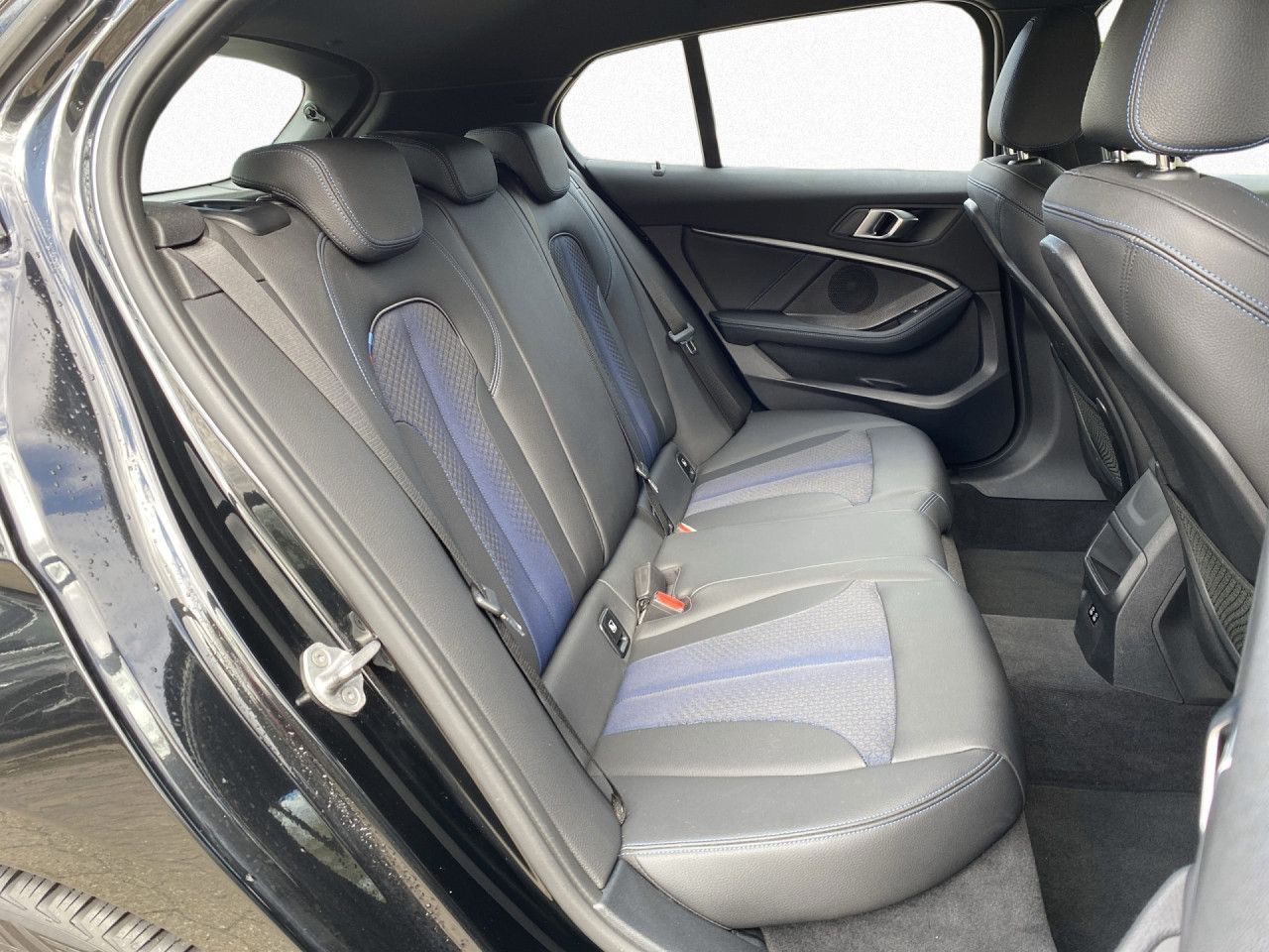 BMW 120d xDr Aut. M SPORT Adap.LED.Tempo,HIFI,SpoSi foto 11