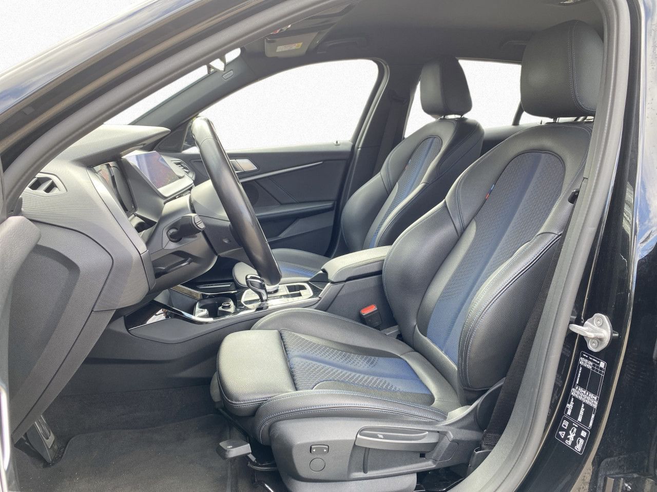 BMW 120d xDr Aut. M SPORT Adap.LED.Tempo,HIFI,SpoSi foto 9